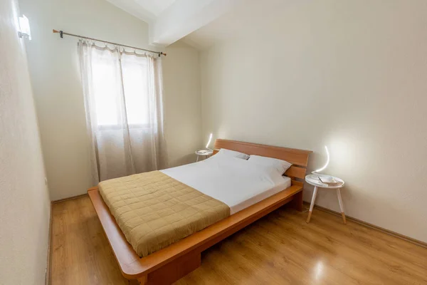 Interior Small Bedroom Wooden Bed — Stock Photo, Image