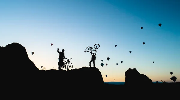 Cappadocia Bisikletle Gidip Güneşin Doğuşunu Izlemek — Stok fotoğraf