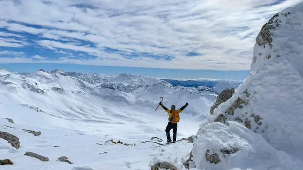 Inverno Escalando Sucesso Montanhas Desafiadoras Vistas Incríveis — Fotografia de Stock