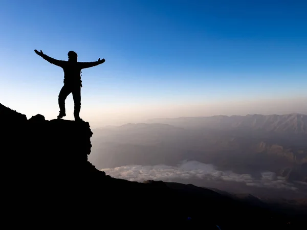 Mount Damavand Summit Success Adventure Extraordinary Memories — стокове фото