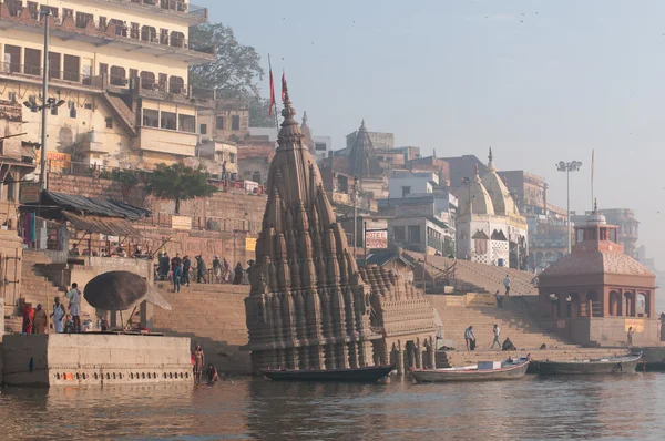 Boten op de Ganges rivier — Stockfoto
