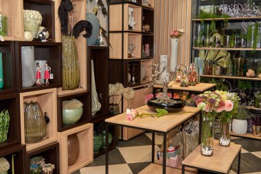 Dekoratif seramik vazo. Şık İç dizayn