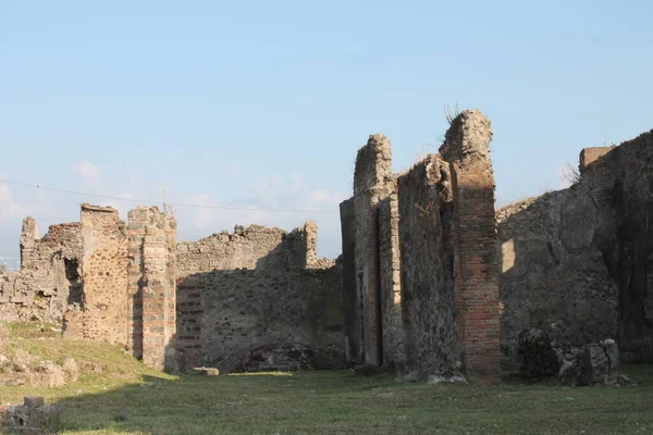 Antica Fortezza Nel Villaggio — Foto Stock