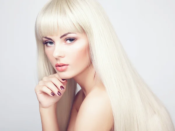 Fashion beauty portrait with white  hair. — Stock Photo, Image