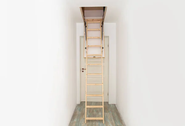 Wooden Foldable Pull Attic Stairs Ladder Empty White Home Corridor — Stock Photo, Image