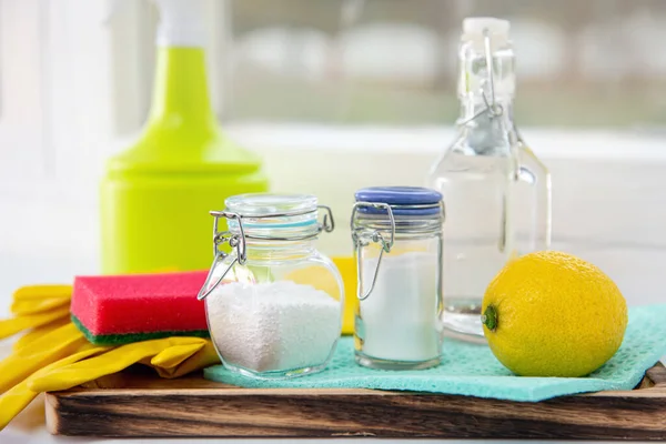 Φυσικά Βιολογικά Οικολογικά Εργαλεία Καθαρισμού Στο Σπίτι Συστατικά Λευκό Ξύδι — Φωτογραφία Αρχείου