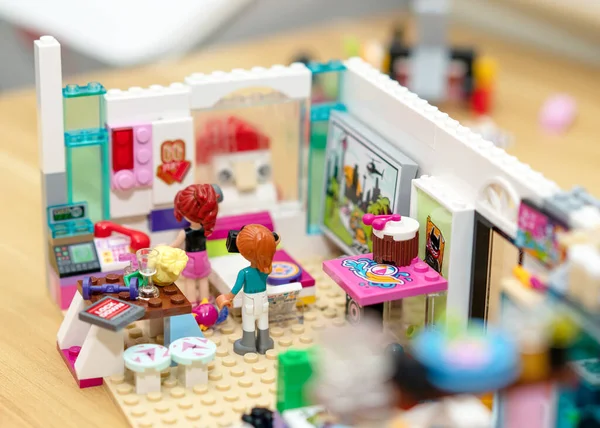 Bangkok Tayland Şubat 2022 Lego Arkadaşı Kız Figürlü Bir Odada — Stok fotoğraf