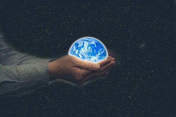 Zakenman Investeerder Beheren Zakenwereld Gebruik Van Een Gloeiende Globe Het — Stockfoto