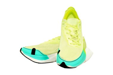 spor ayakkabıları beyaz arkaplanda izole