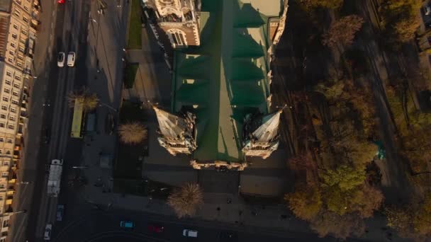 Drohne Luftaufnahme Über Kuppel Kreuze Und Türme Der Kirche Olga — Stockvideo