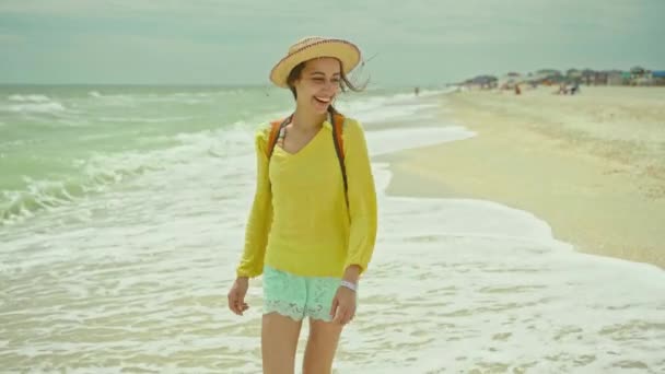 Happy Carefree Woman Hat Walks Alons Sea Water Sandy Beach — Stock video