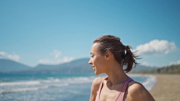 Young Active Sporty Athlete Smiling Woman Taking Break Making Running — 图库视频影像