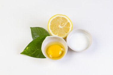 Beyaz arka plan üzerinde izole güzellik bakımı