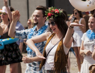 Güzellik Lehçe öğrenci dans zumba dersi