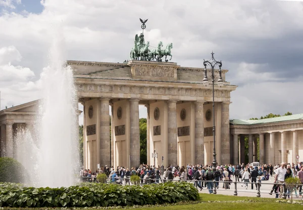 Brandenburger Tor (brandenburger tor) in Berlijn — Stockfoto