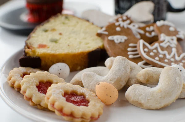 Homemade cookies with muffin — Stock Photo, Image