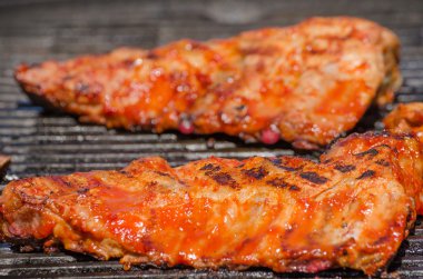 sıcak şarap turşusu ile ızgara pirzola