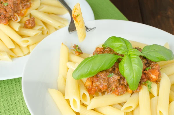Penne mit Bolognese-Sauce — Stockfoto