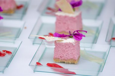 Ahududu cheesecake, bisküvi