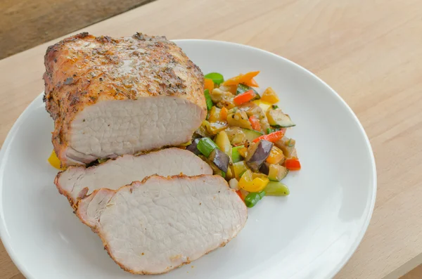 Schweinebraten auf dem Grill — Stockfoto