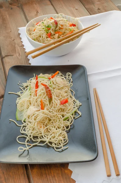 Chinese noodles wth chilli pepper — Stock Photo, Image