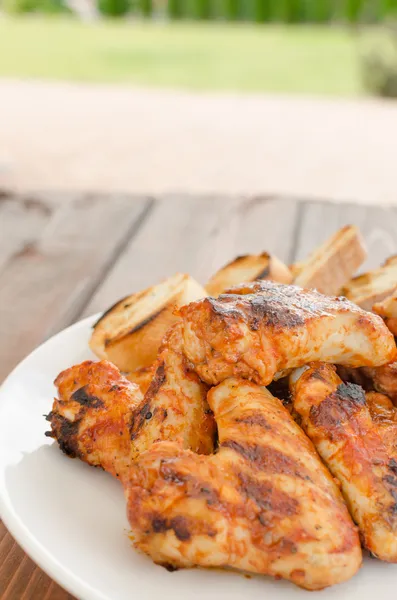 Chicken wings on grill — Stock Photo, Image