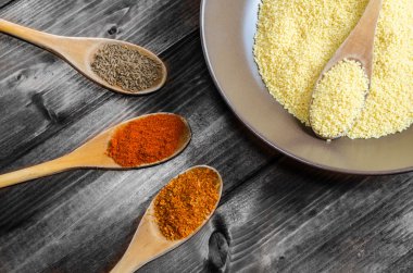 kuskus kase kaşıkla baharat