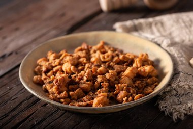 Lezzetli ve basit domuz yağları Biyolojik ev yapımı