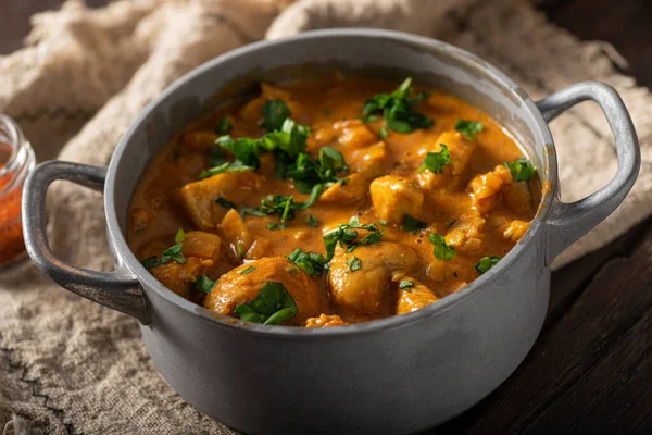 Eredeti Csirke Curry Fűszeres Jalapeno Paprikával — Stock Fotó