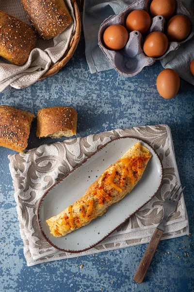 Deliciosa Omelete Bio Ovos Com Pimenta Cheddar — Fotografia de Stock