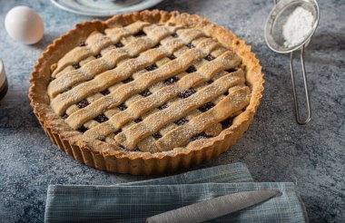 Fındıklı, şekerli, organik yiyecekli lezzetli turta.