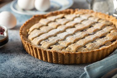 Fındıklı, şekerli, organik yiyecekli lezzetli turta.