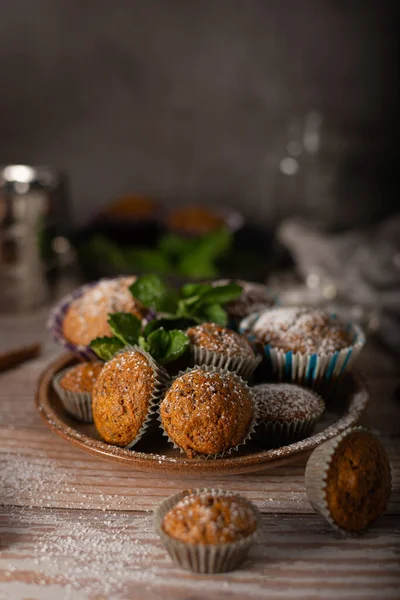 Heerlijke Kaneelmuffins Zelfgemaakte Food Fotografie Rustiek — Stockfoto