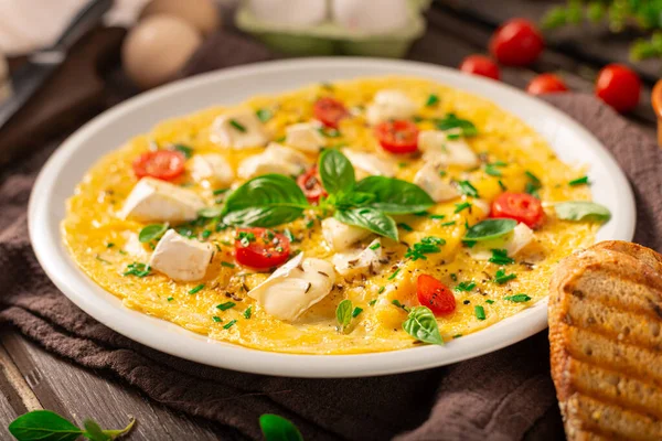 Delicious Bio Eggs Omelette Vegetables Cheese — Stok fotoğraf