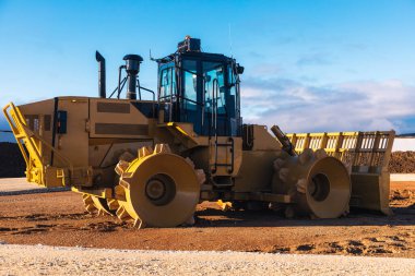 İnşaat alanı atıkları ve çöpçüler atık depolama sahalarında