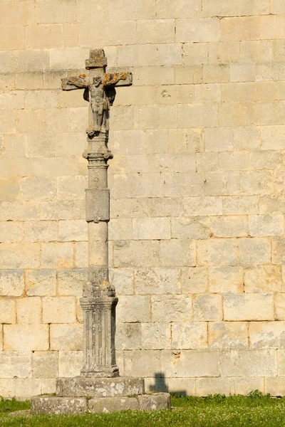 Burgos 'taki Las Huelgas Manastırı' nın yanındaki dini gemi yolculuğu, hacılar için bir dinlenme ve ibadet yeri..