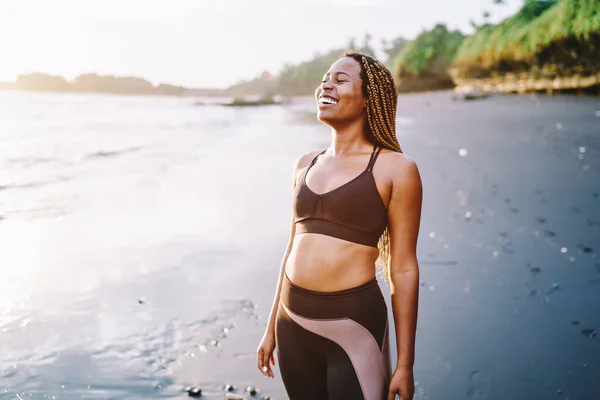 Joggeuse Sportive Afro Américaine Habillée Survêtement Profitant Une Pause Long — Photo