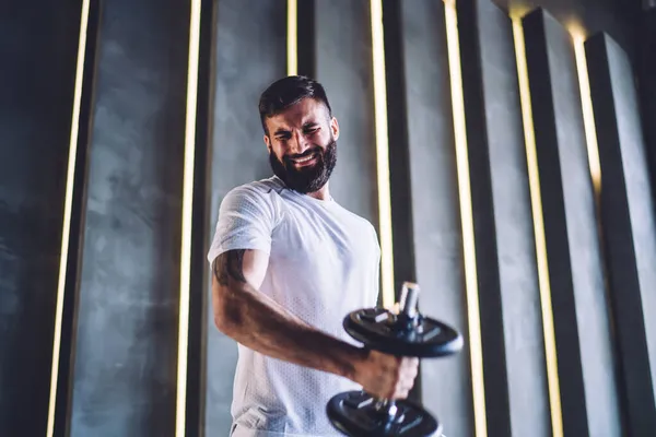 Positive Caucasian Female Male Best Friends Having Conversation Workout Gym — Stock Photo, Image