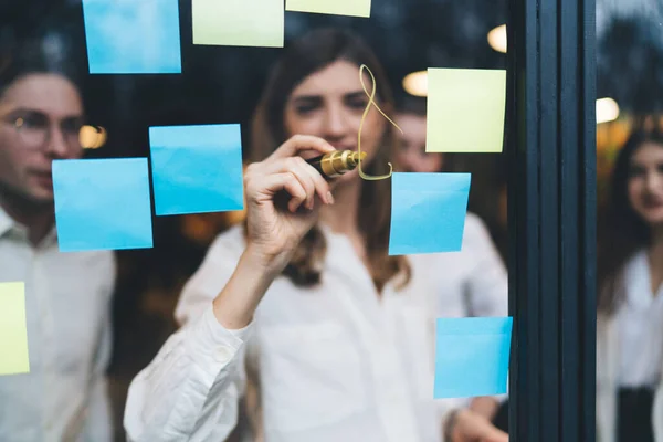 Woman White Shirt Standing Front Window Using Marker Making Notes — Stock Photo, Image