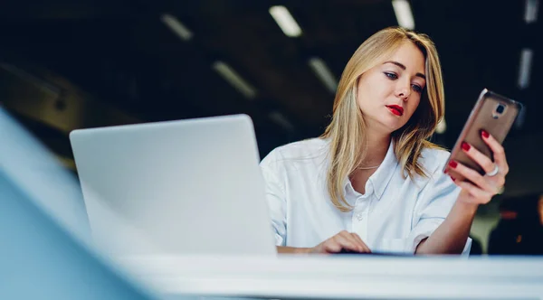 Low Angle View Concentrated Female Freelancer Sitting Modern Workspace Opened — Stock Photo, Image