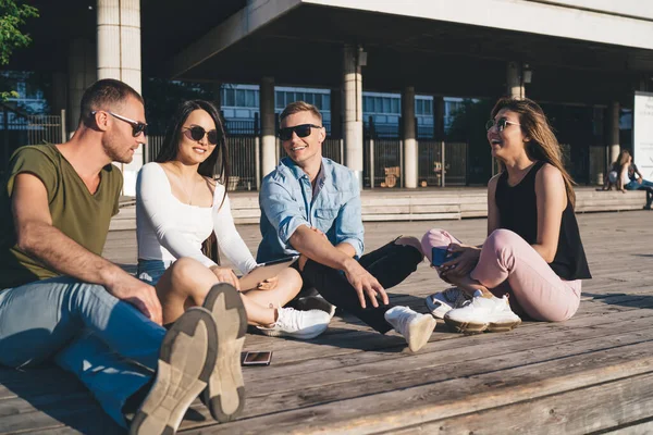 Young Smiling Men Women Friends Siting Wide Wooden Steps Massive — Stockfoto