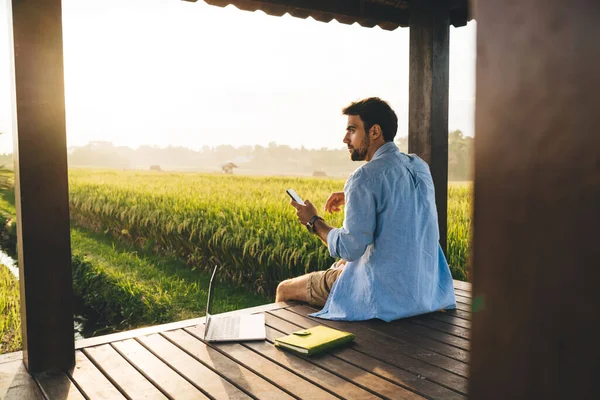 Side View Concentrated Young Male Freelancer Shirt Sitting Laptop Wooden — Stockfoto