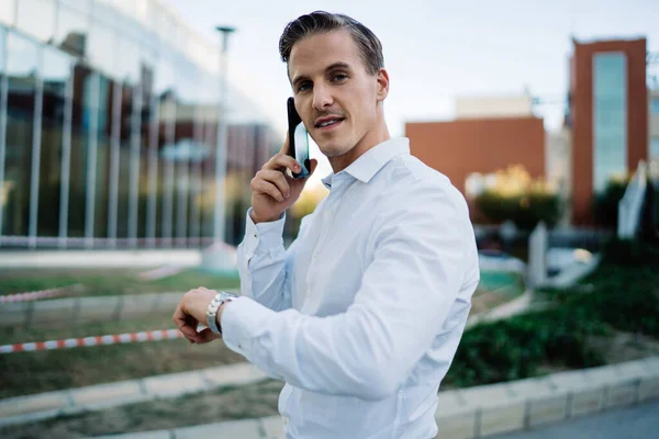 Half Length Portrait Handsome Businessman Looking Camera While Receiving Call — Stock Photo, Image