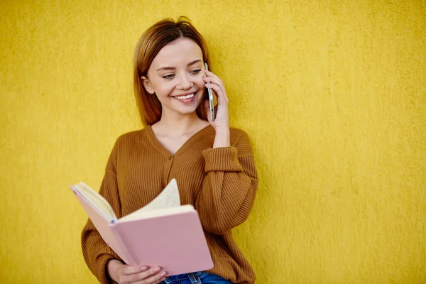Cheerful Young Female Cardigan Talking Phone Friend Telling Notes Diary — Stock Photo, Image
