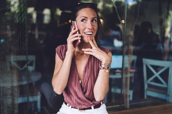 Thoughtful Happy Adult Lady Trendy Wear Speaking Mobile Phone While — Stockfoto