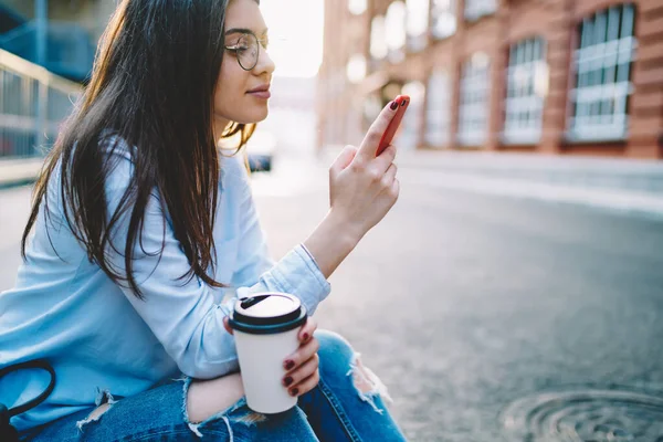 Caucasian Woman Casual Wear Spectacles Using Mobile Phone Chatting Social —  Fotos de Stock