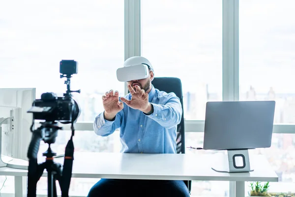 Serious Male Entrepreneur Wearing Modern Headset Sitting Front Tripod Camera — Stock Photo, Image