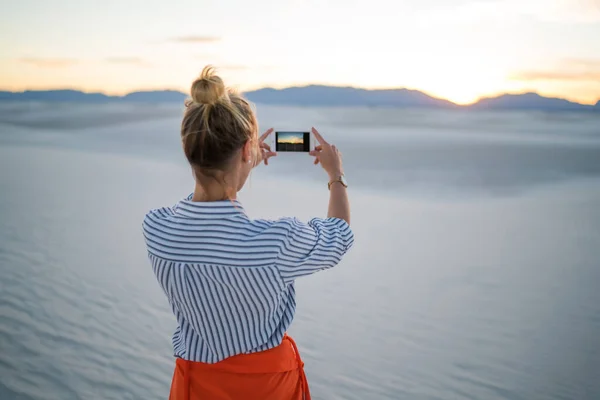 Back View Tourist Photographing Picturesque Landscape Gypsum Dune Sunset Appreciate — Stockfoto