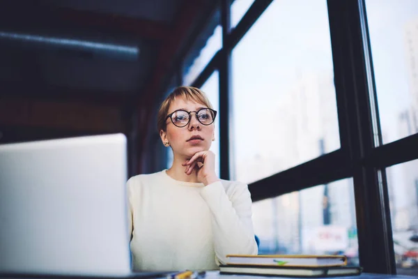 Low Angle Thoughtful Female Remote Worker Short Hair Thinking Project — Stockfoto