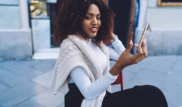 African American Fashionable Female Dark Curly Hair Wearing Casual Clothes — Stockfoto